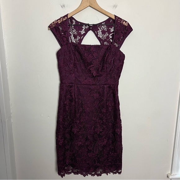 ADRIANNA PAPELL- Lace Sheath Dress Floral Purple Cocktail Mini - Picture 2 of 7